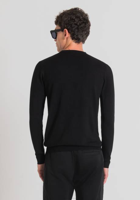 pull coupe slim à col rond en fil de viscose rasé stretch avec patch logo Antony Morato noir Hommes vêtements 4B4P97